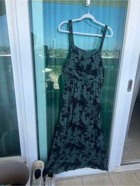 Zara Green and Black Tie-Dye Maxi Dress